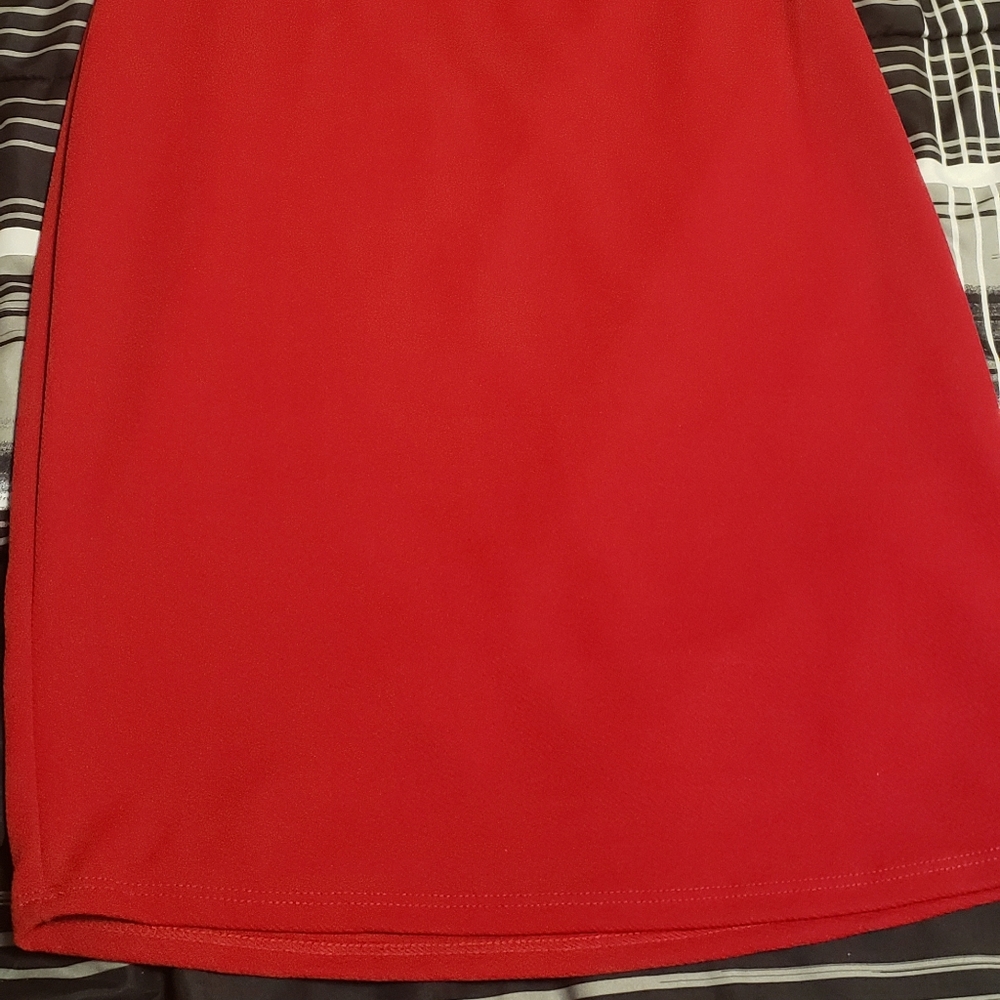 Dress - Picture 2 of 4